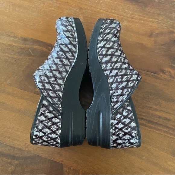 Sanita gray embossed nursing career comfort‎ clogs - Picture 5 of 7